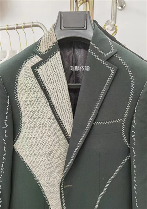 ���׶���